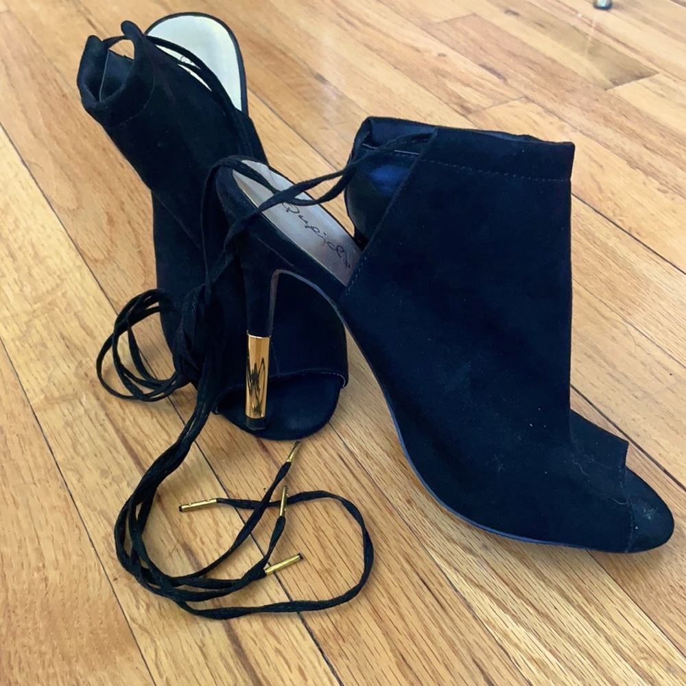 Cupid Black Tie Open Toe Heels, Gold Accent 7 1/2
